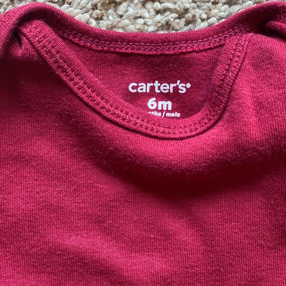 4 piece Baby Carter’s onesie set size 6 month. - Picture 7 of 9
